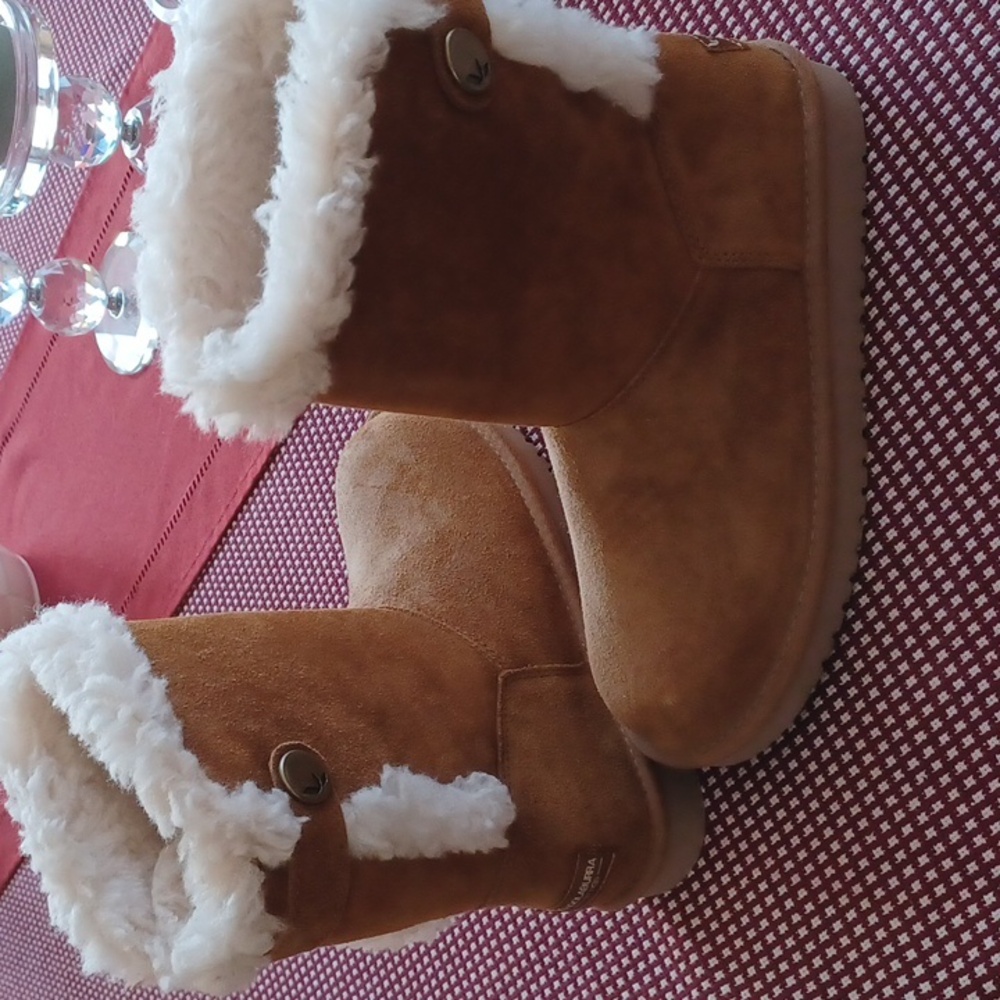 Cozy Brown Ankle Boots with Faux Fur Lining